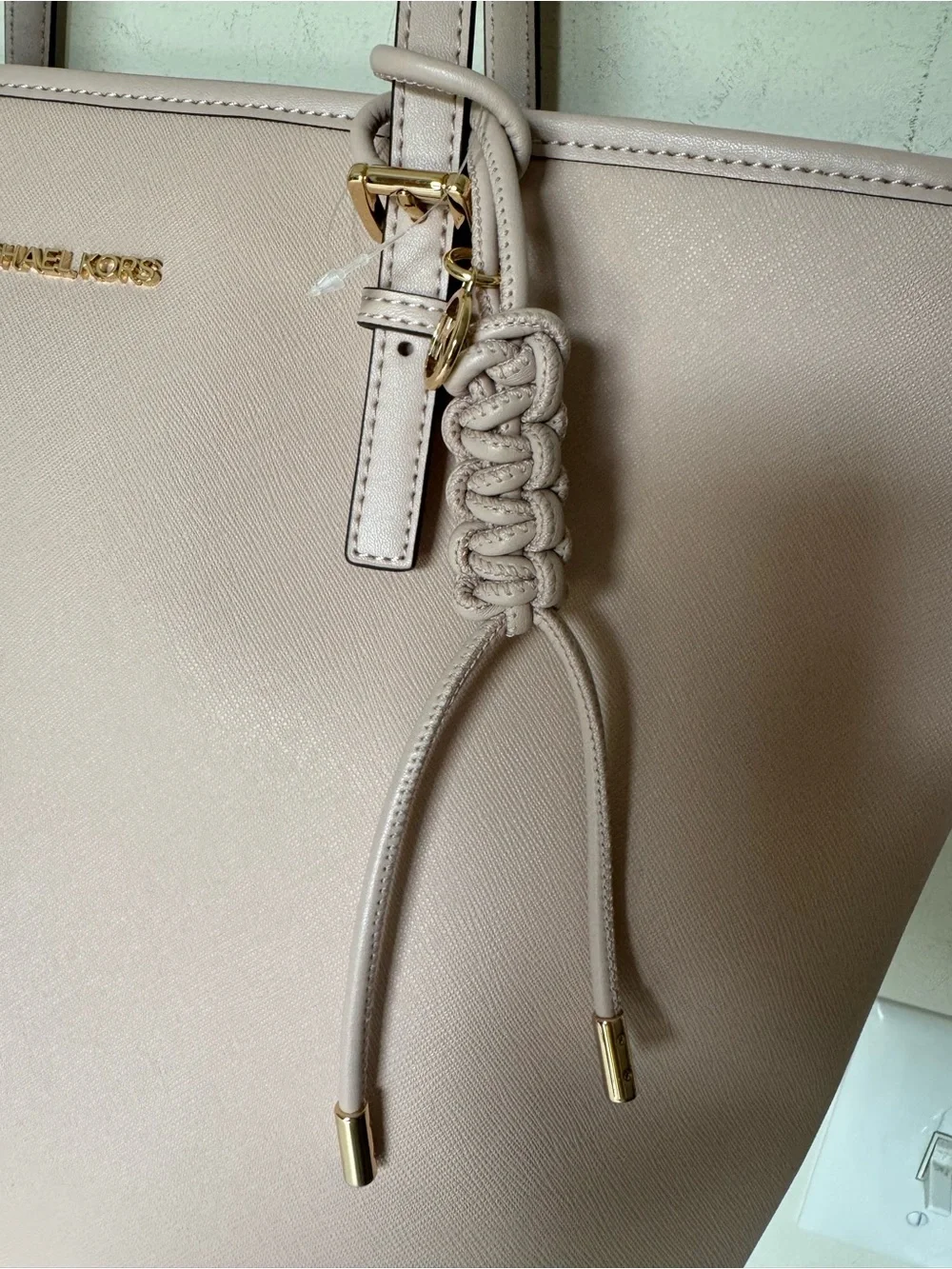 Michael Michael Kors Jet Set Soft Pink Saffiano Leather Zip Top Tote
